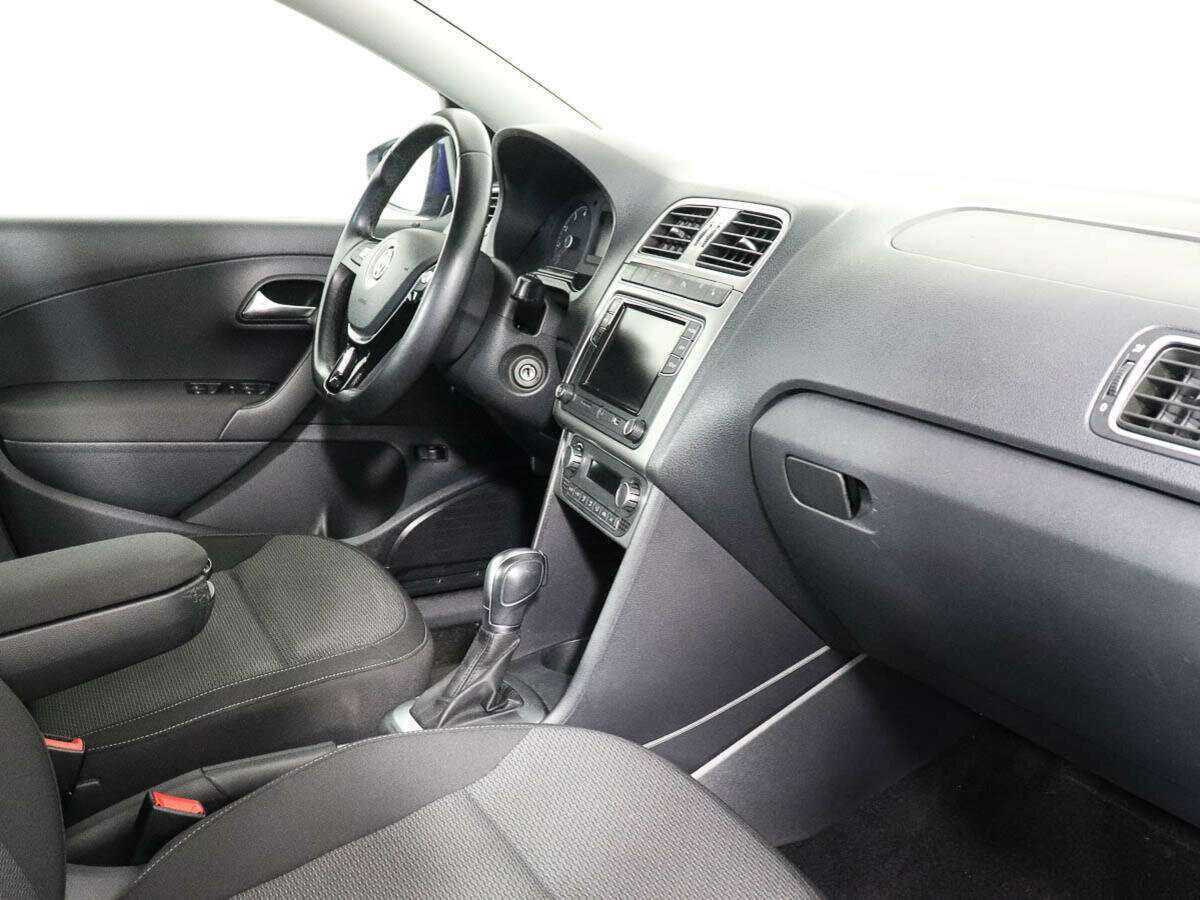 Volkswagen Polo б/у, 2018, Автоматическая. Фото: #6