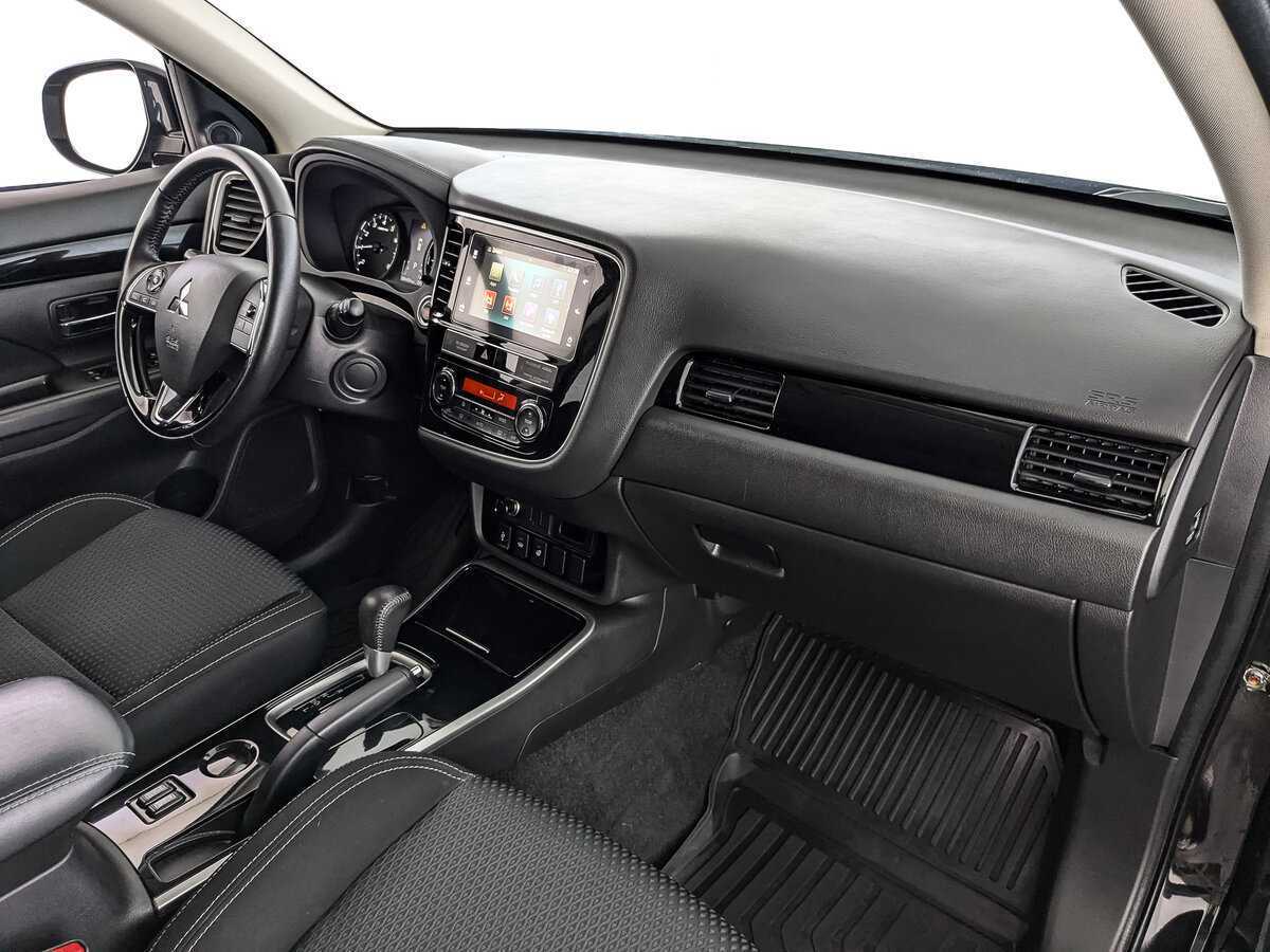Mitsubishi Outlander б/у, 2019, Вариатор. Фото: #8