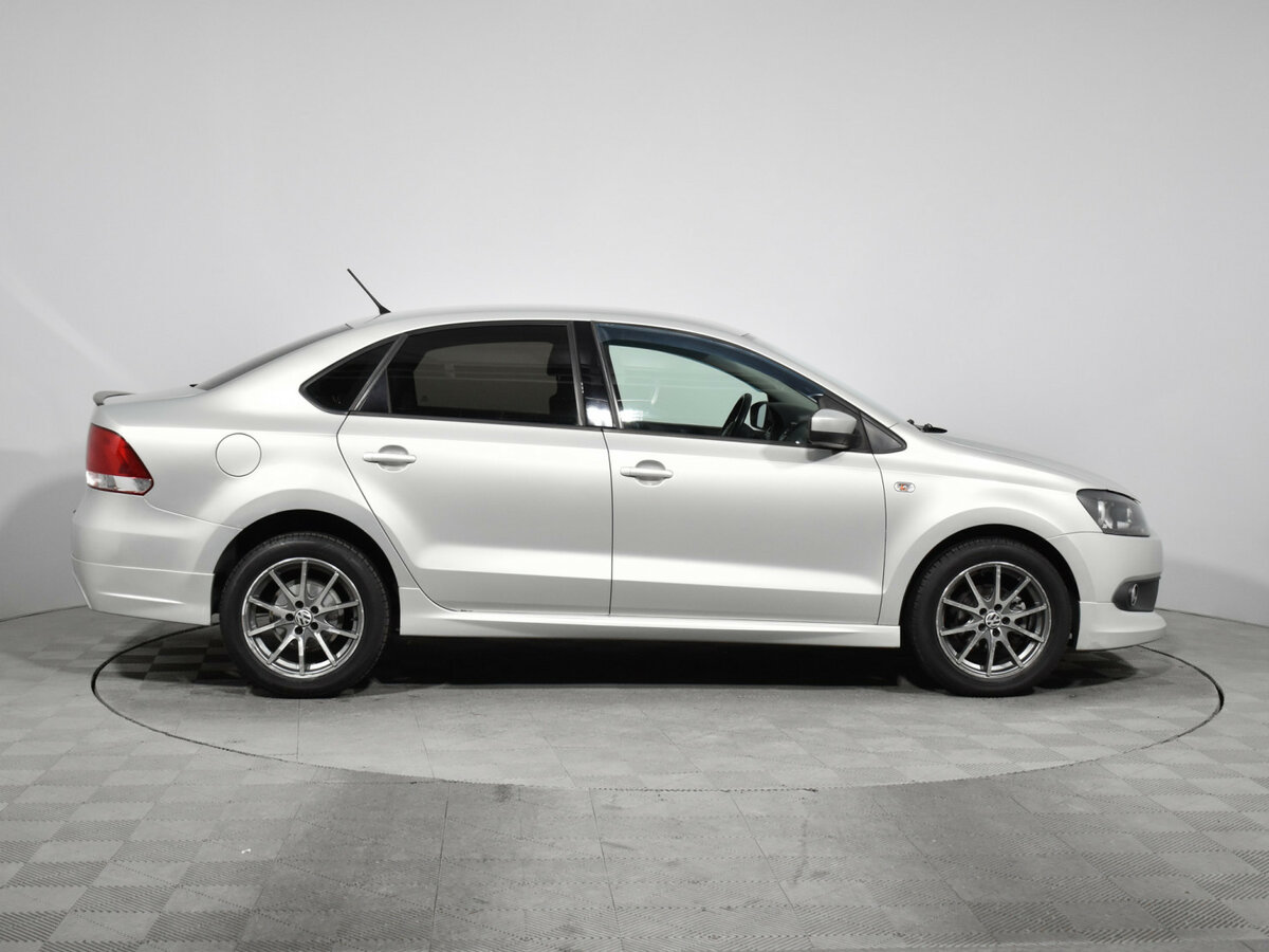 Volkswagen Polo б/у, 2014, Механическая. Фото: #3