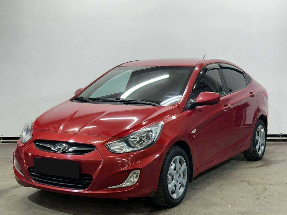 Hyundai Solaris б/у, 2013, Механическая. Фото: #0