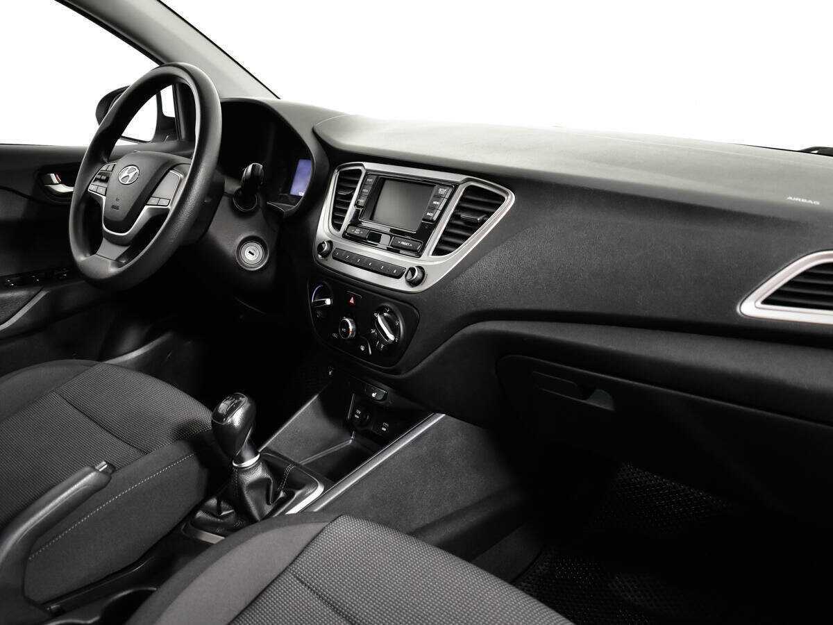 Hyundai Solaris б/у, 2021, Механическая. Фото: #6