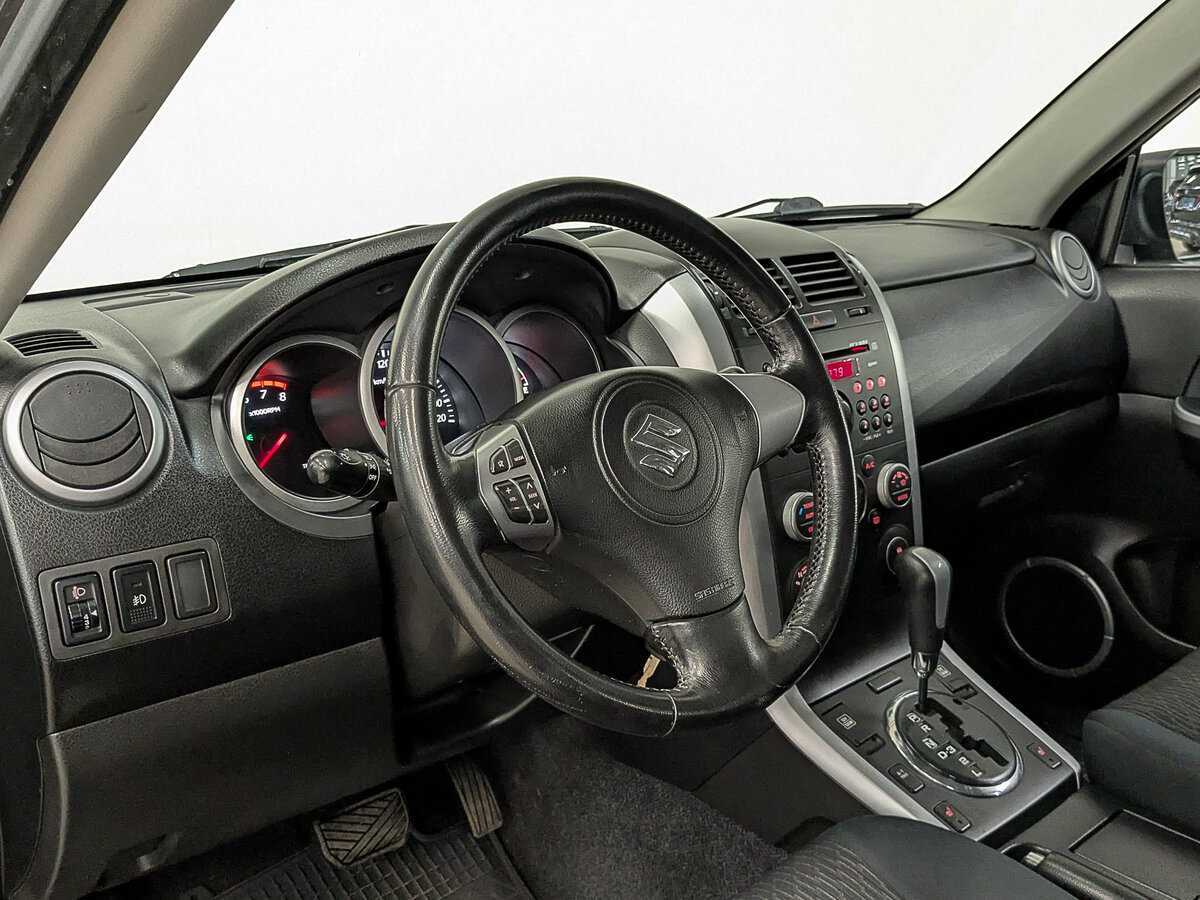 Suzuki Grand Vitara б/у, 2013, Автоматическая. Фото: #14