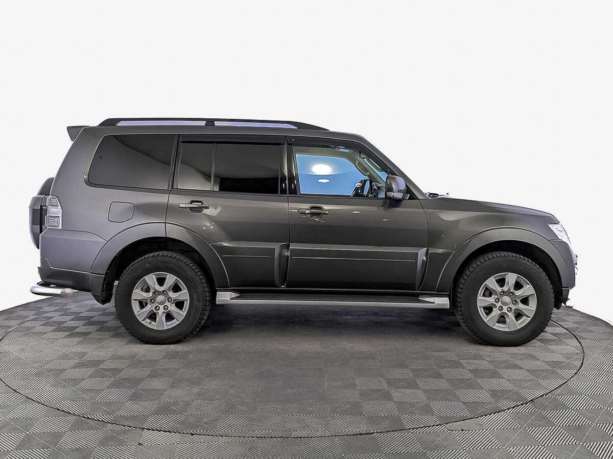 Mitsubishi Pajero б/у, 2018, Автоматическая. Фото: #3