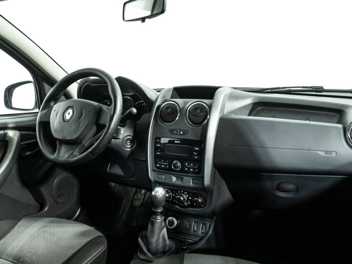 Renault Duster б/у, 2017, Механическая. Фото: #8