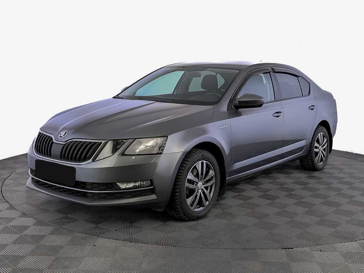 Skoda Octavia б/у, 2018, Роботизированная. Посмотреть фото