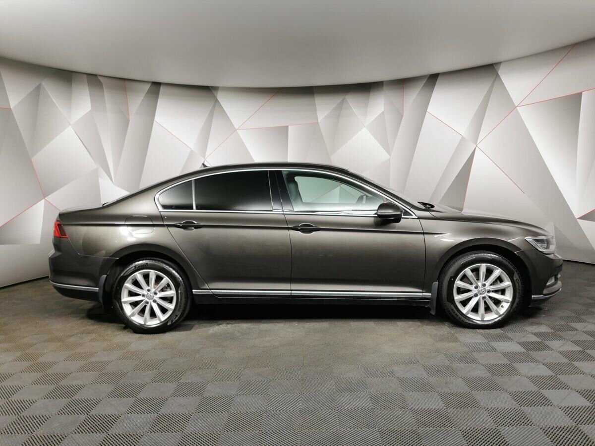 Volkswagen Passat б/у, 2018, Роботизированная. Фото: #5