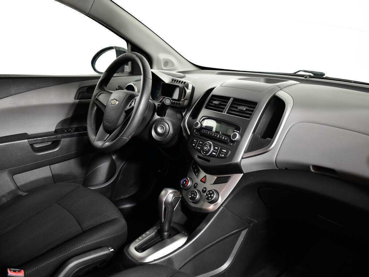 Chevrolet Aveo б/у, 2014, Автоматическая. Фото: #8