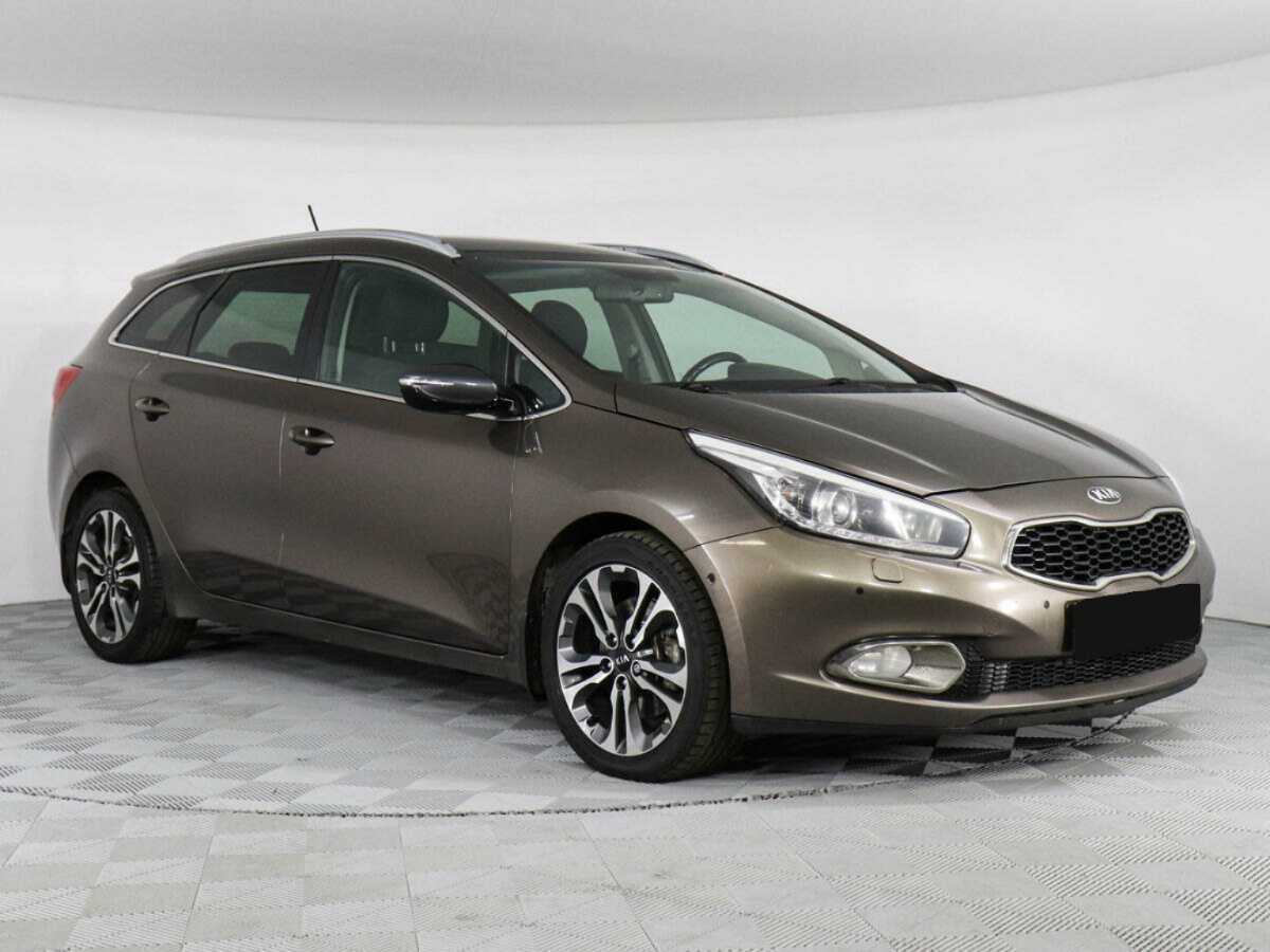 Kia Ceed б/у, 2013, Автоматическая. Фото: #2