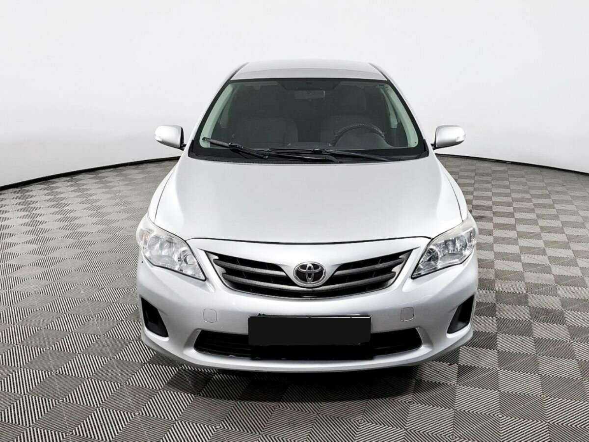 Toyota Corolla б/у, 2012, Механическая. Фото: #1