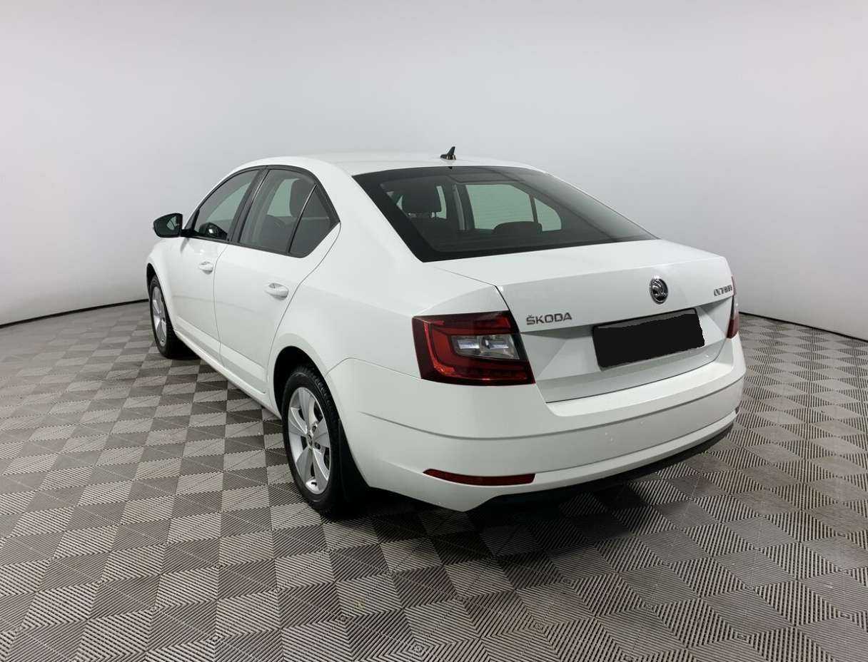 Skoda Octavia б/у, 2018, Роботизированная. Фото: #6