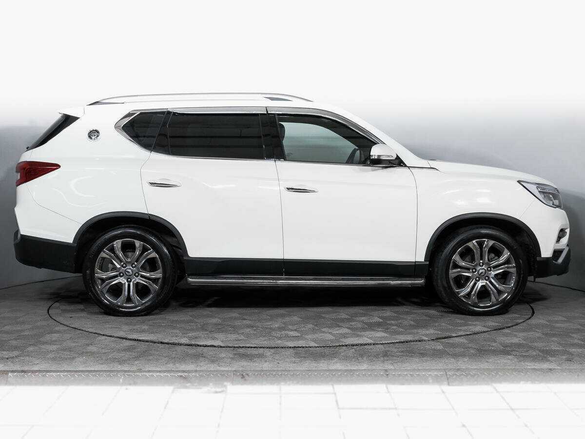 SsangYong Rexton б/у, 2018, Автоматическая. Фото: #3