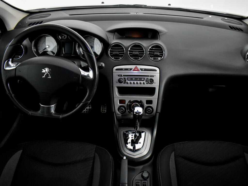 Peugeot 408 б/у, 2016, Автоматическая. Фото: #12
