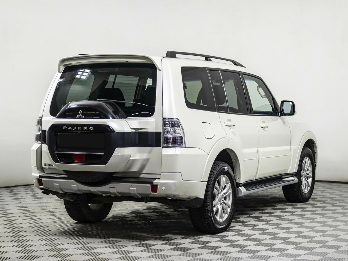 Mitsubishi Pajero б/у, 2014, Автоматическая. Фото: #3