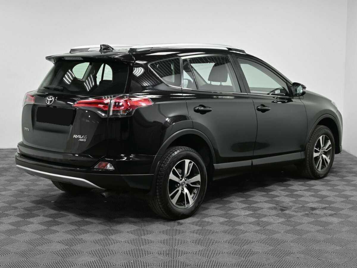 Toyota RAV4 б/у, 2018, Автоматическая. Фото: #1