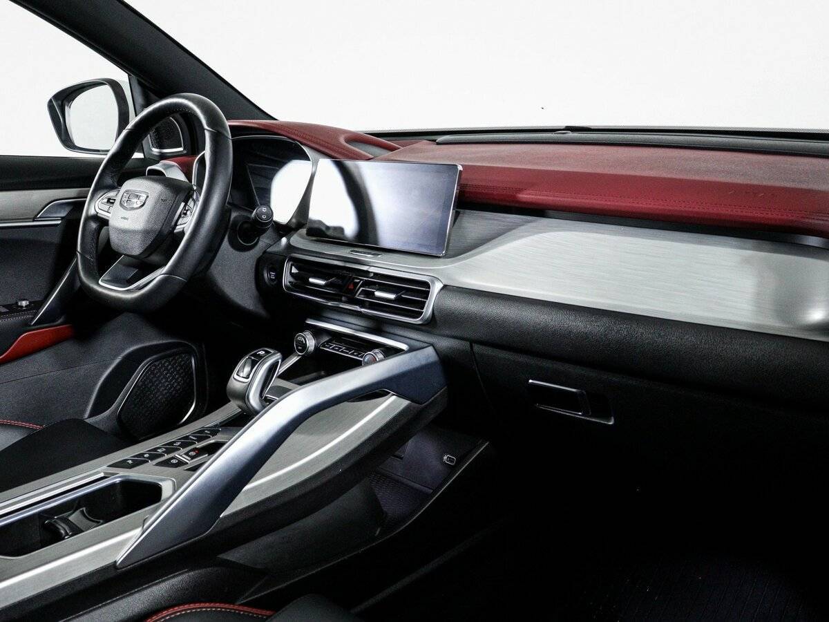 Geely Coolray б/у, 2021, Роботизированная. Фото: #8