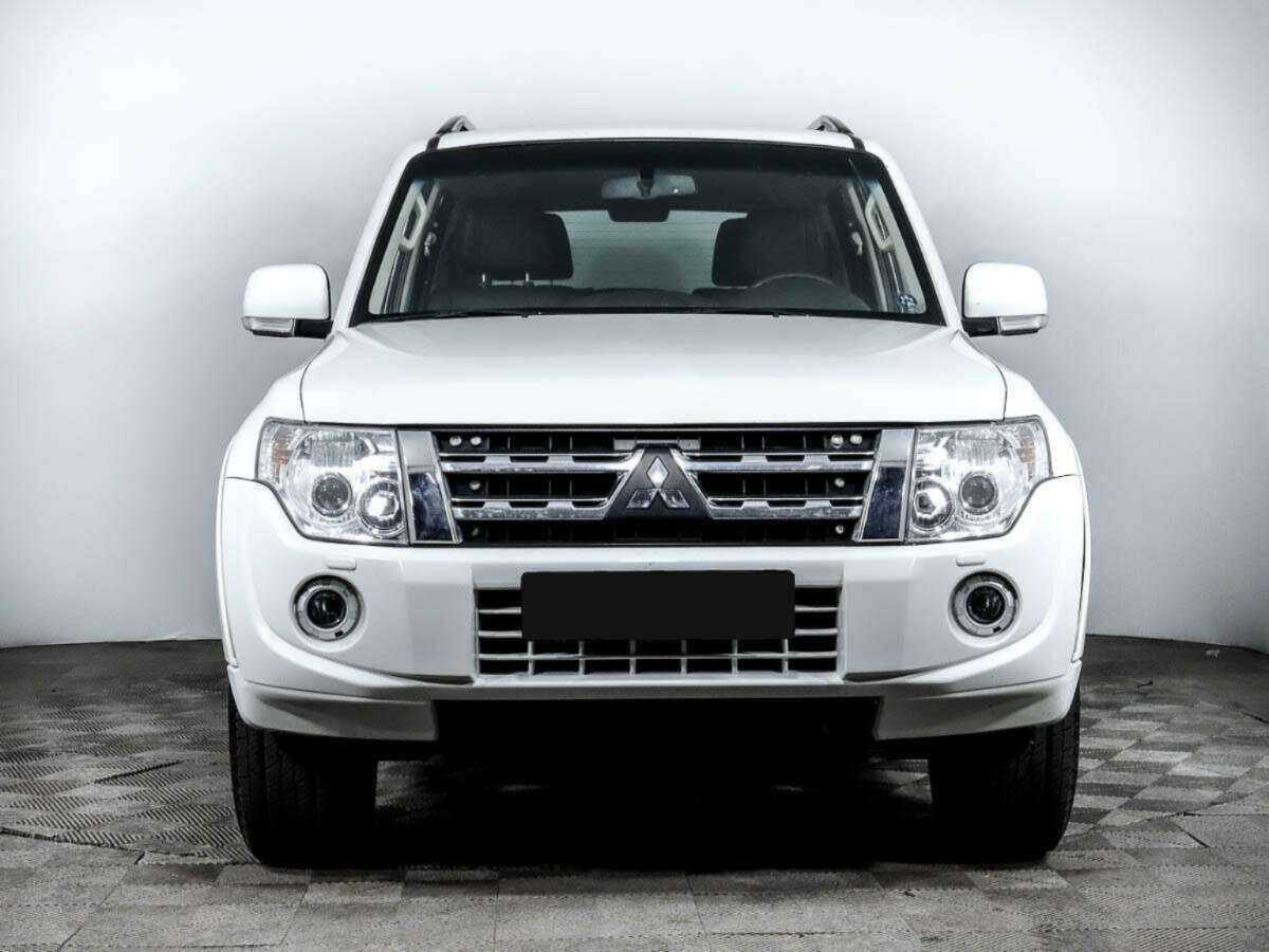Mitsubishi Pajero б/у, 2014, Автоматическая. Фото: #1