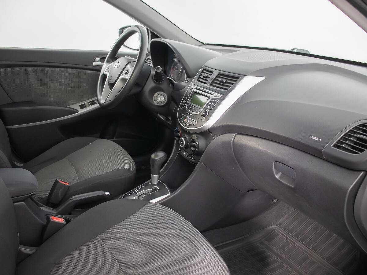 Hyundai Solaris б/у, 2012, Автоматическая. Фото: #8