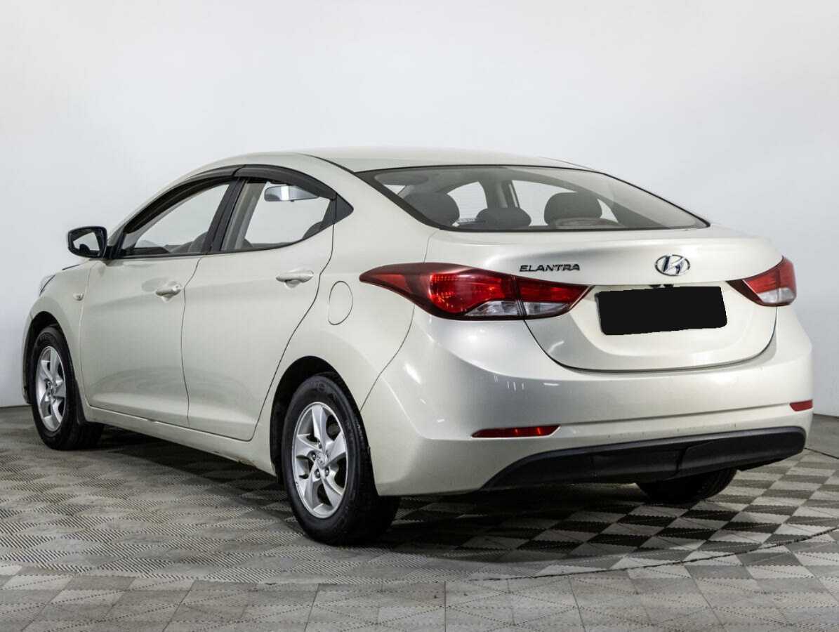 Hyundai Elantra б/у, 2015, Механическая. Фото: #6