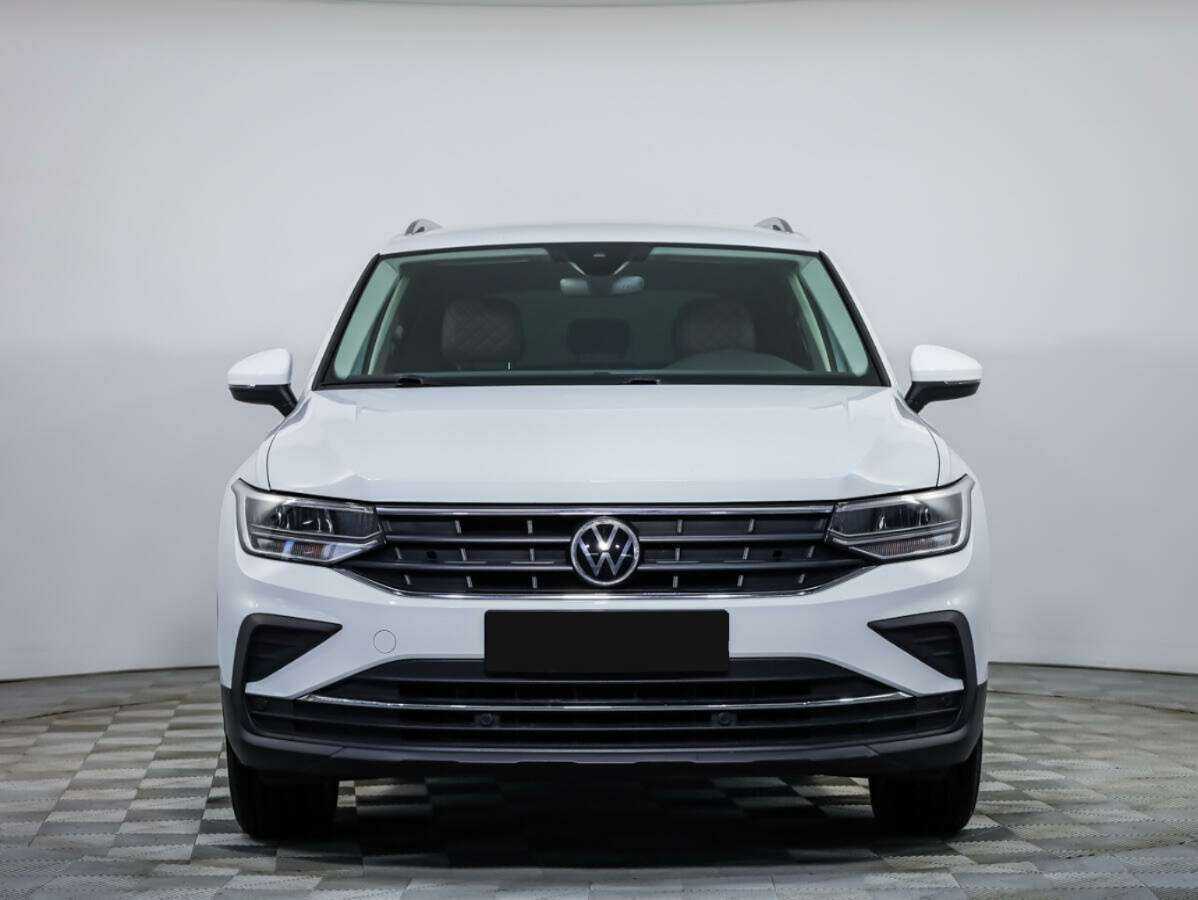 Volkswagen Tiguan б/у, 2020, Роботизированная. Посмотреть фото