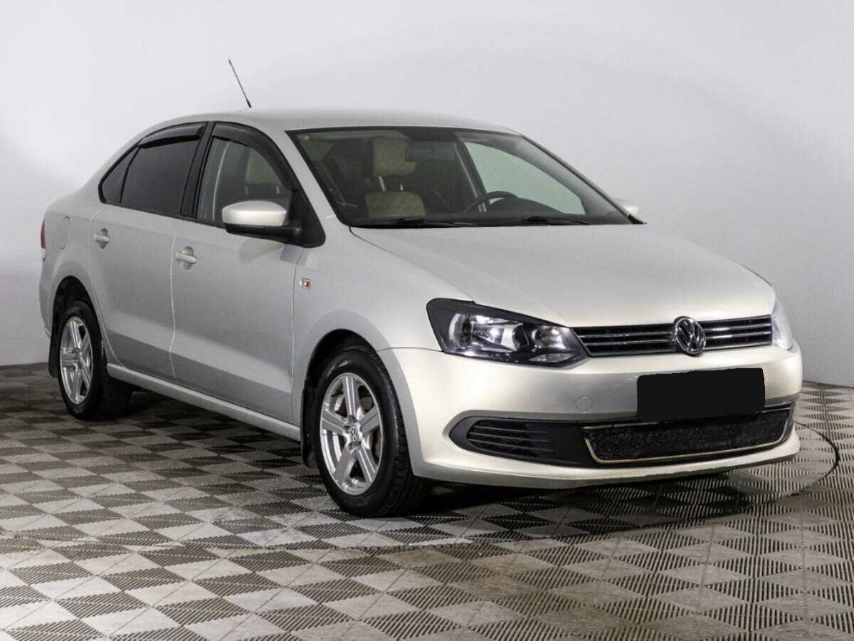 Volkswagen Polo б/у, 2013, Механическая. Фото: #2