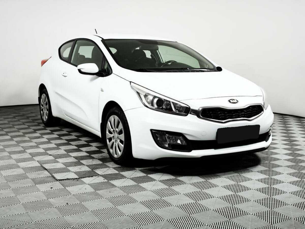 Kia Ceed б/у, 2013, Автоматическая. Фото: #2