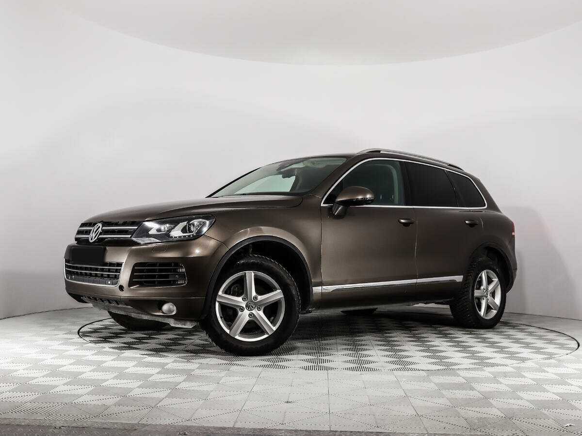 Volkswagen Touareg б/у, 2012, Автоматическая. Фото: #0