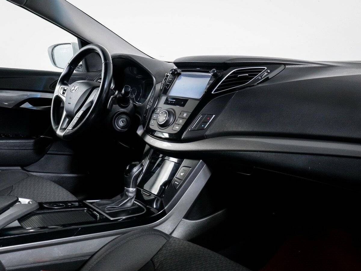 Hyundai i40 б/у, 2013, Автоматическая. Фото: #8