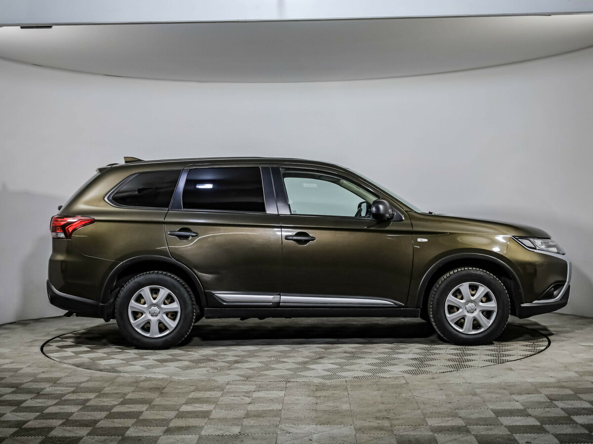 Mitsubishi Outlander б/у, 2020, Вариатор. Фото: #3