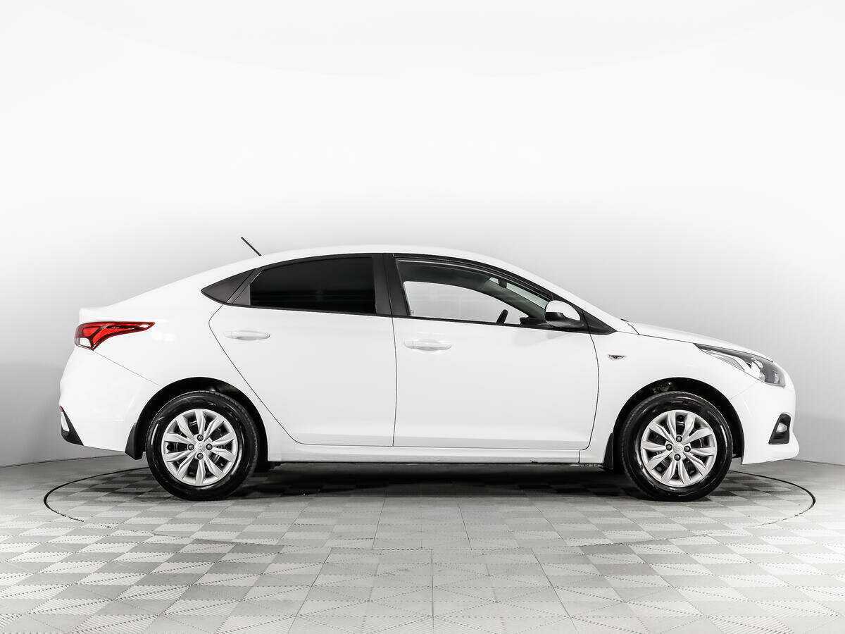 Hyundai Solaris б/у, 2018, Механическая. Фото: #3