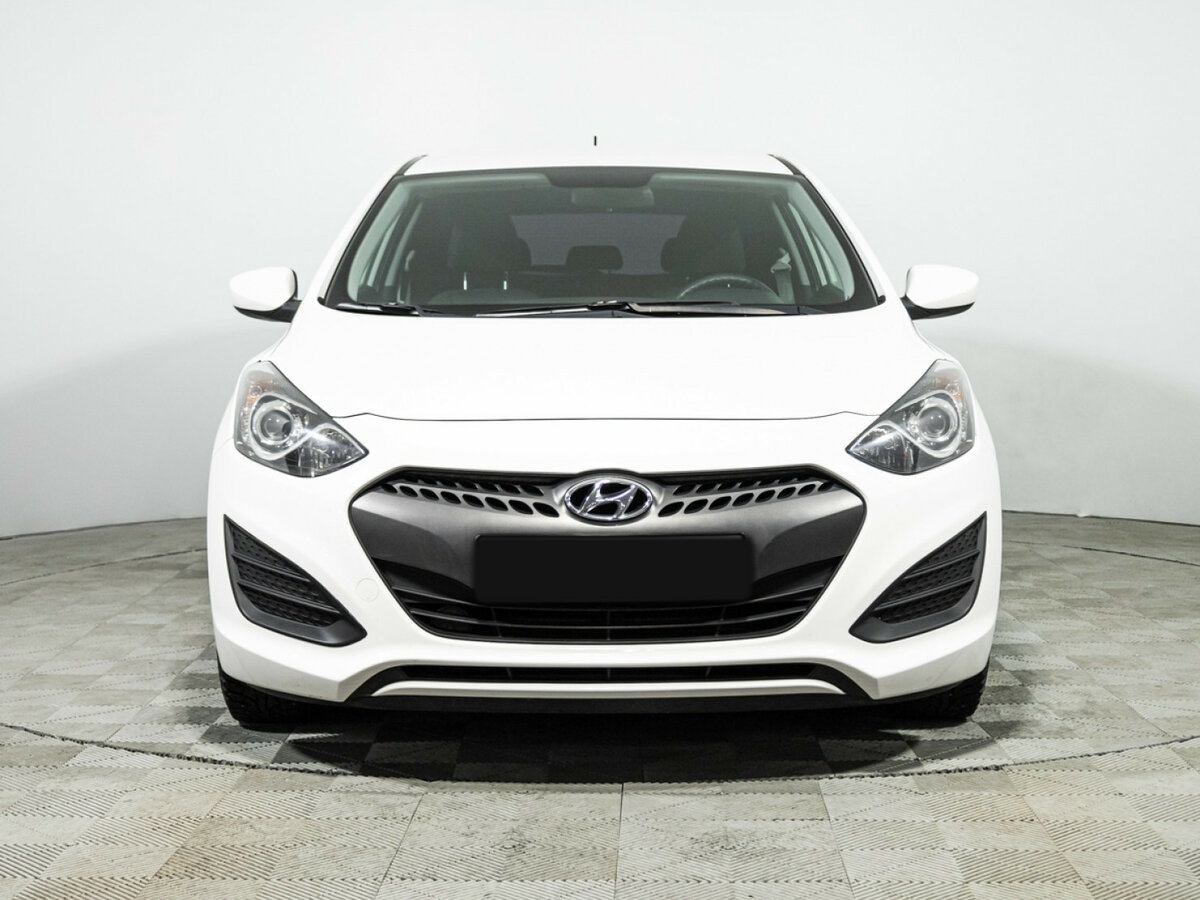 Hyundai i30 б/у, 2014, Механическая. Фото: #1