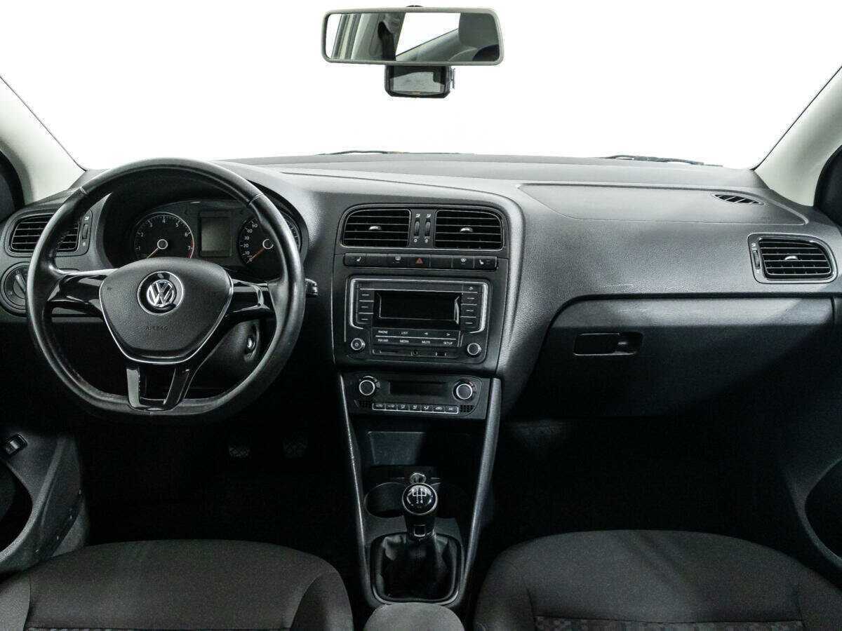Volkswagen Polo б/у, 2016, Механическая. Фото: #11