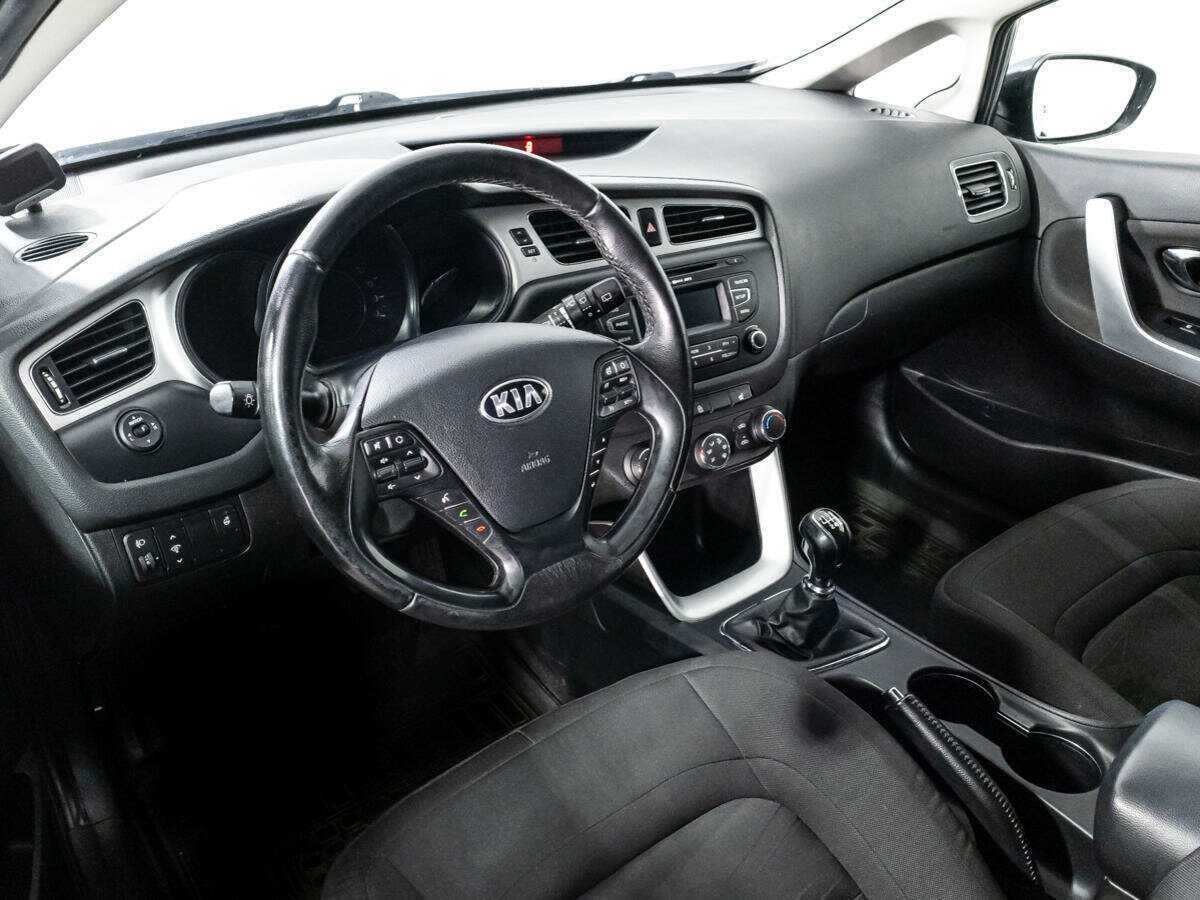 Kia Ceed б/у, 2013, Механическая. Фото: #10
