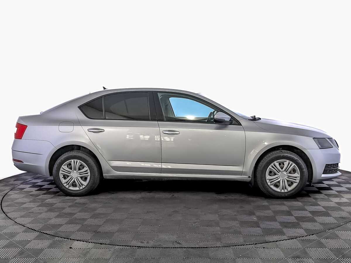 Skoda Octavia б/у, 2017, Автоматическая. Фото: #3