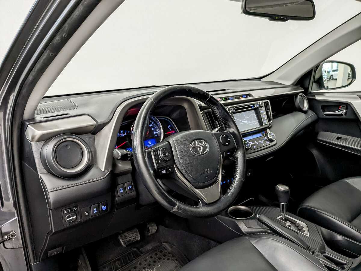 Toyota RAV4 б/у, 2014, Автоматическая. Фото: #15