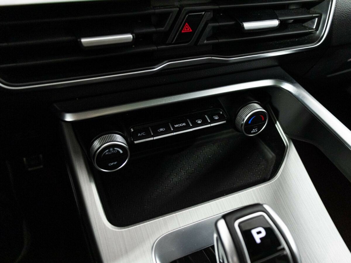 Geely Coolray б/у, 2021, Роботизированная. Фото: #16
