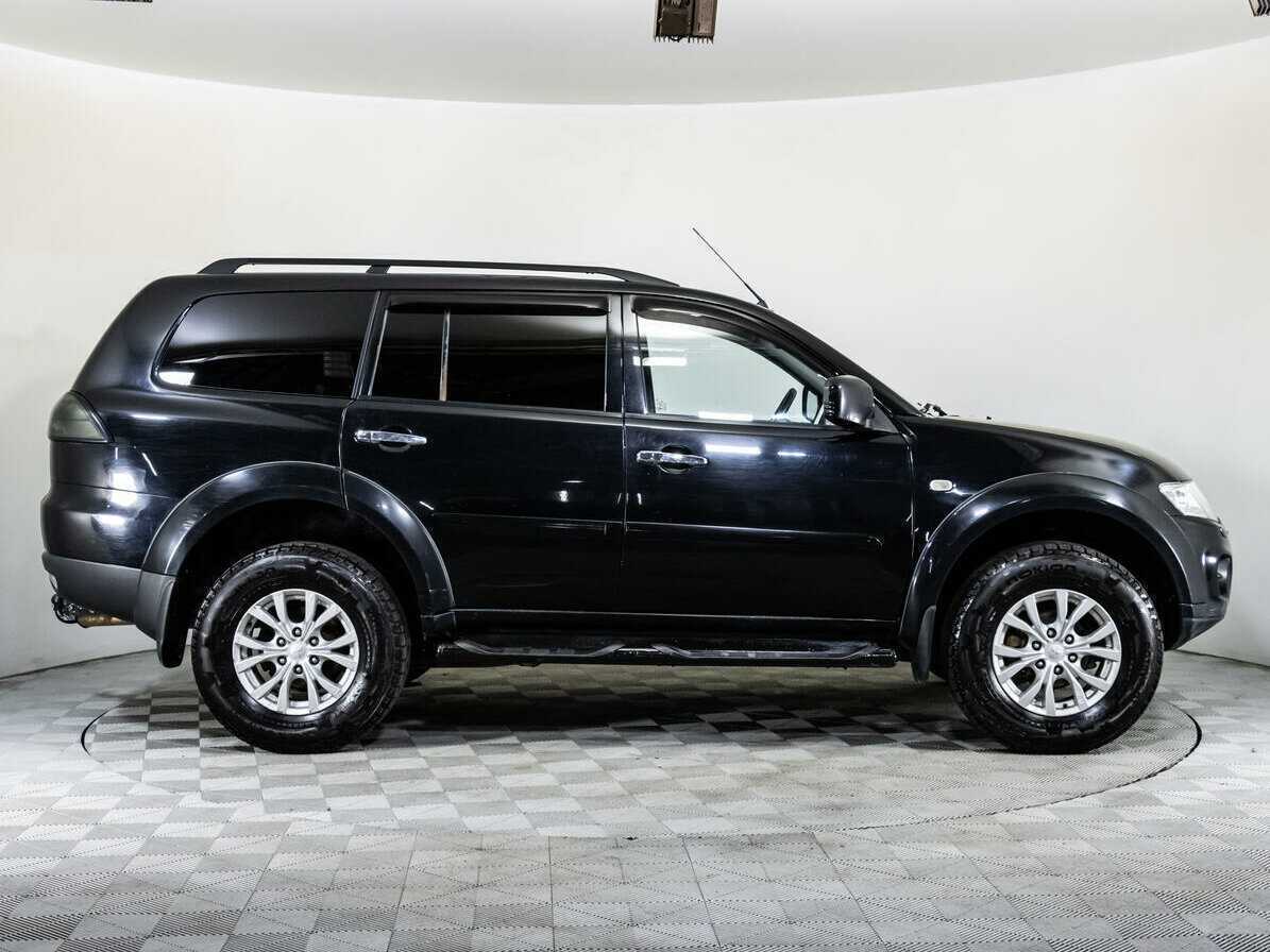 Mitsubishi Pajero Sport б/у, 2014, Автоматическая. Фото: #3