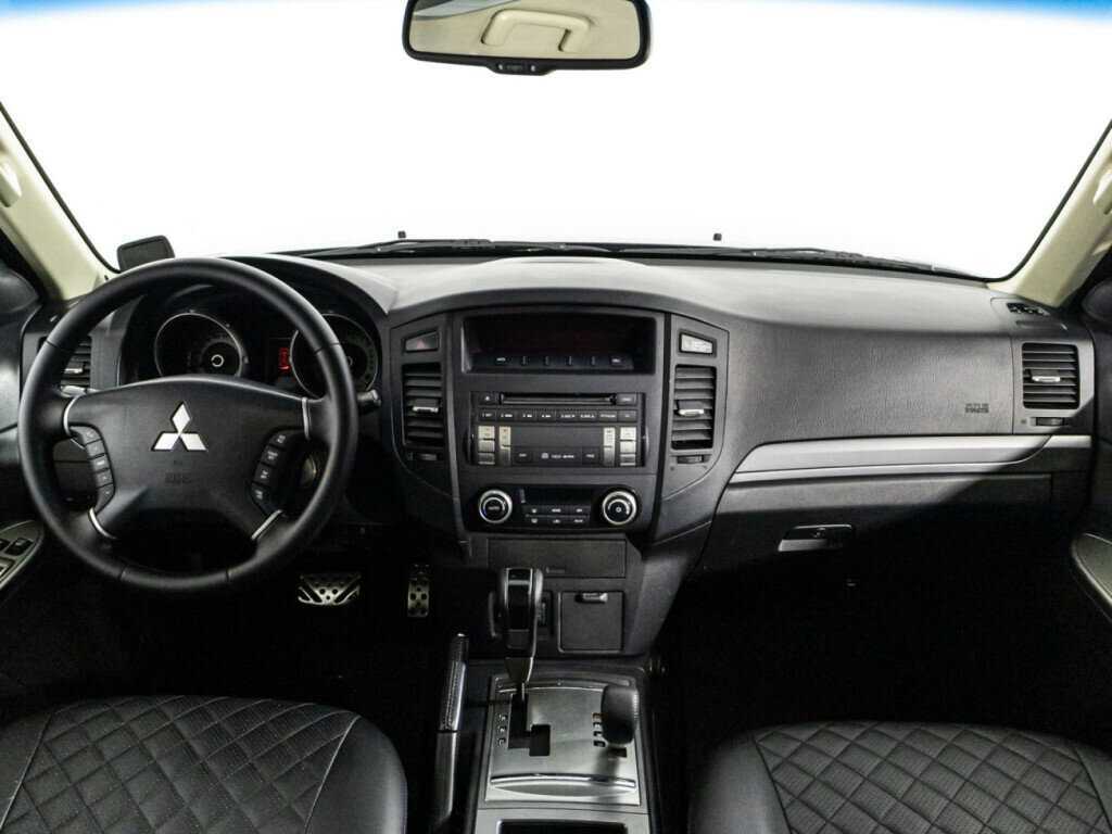 Mitsubishi Pajero б/у, 2013, Автоматическая. Фото: #19