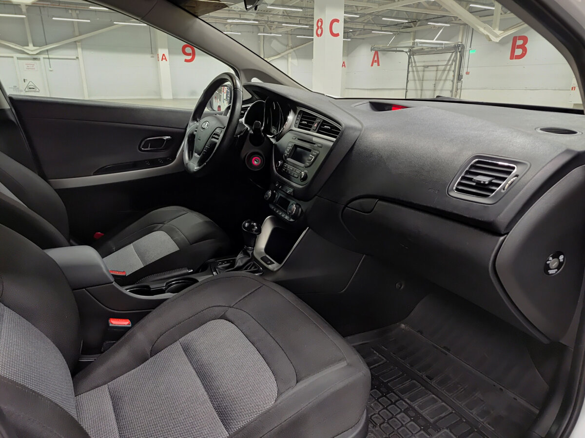 Kia Ceed б/у, 2018, Автоматическая. Фото: #10
