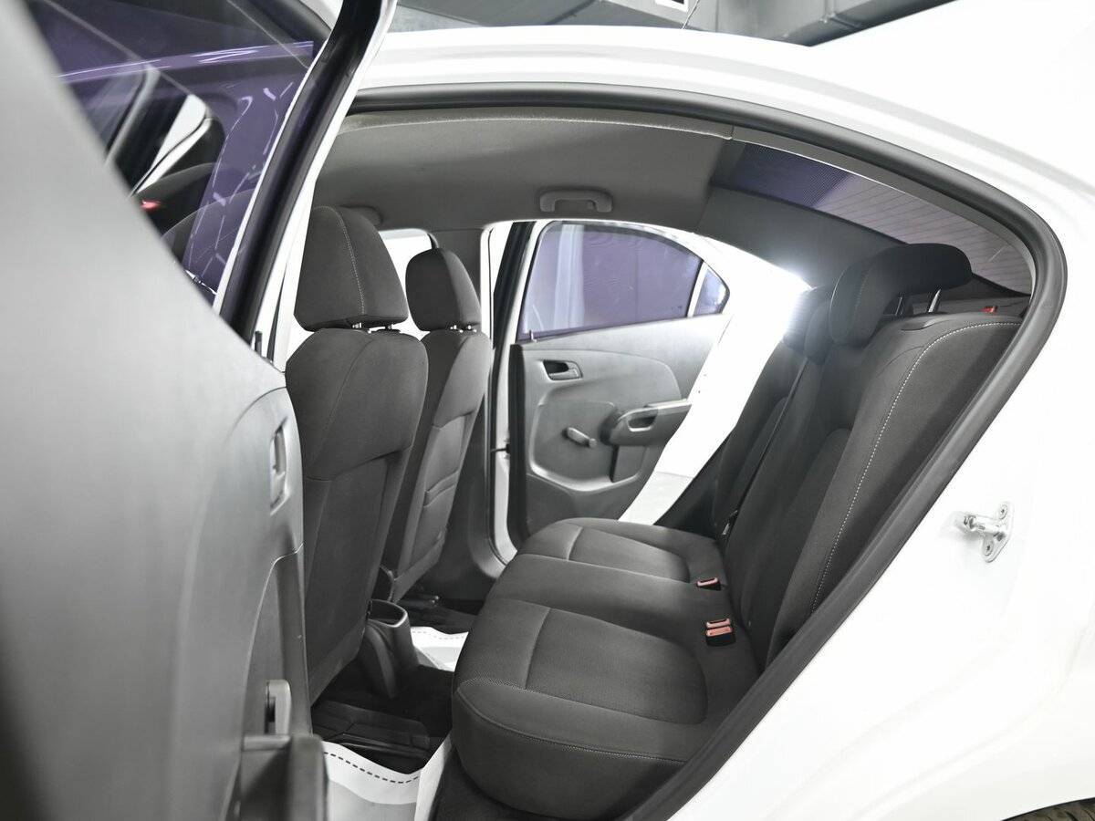 Chevrolet Aveo б/у, 2012, Механическая. Фото: #11