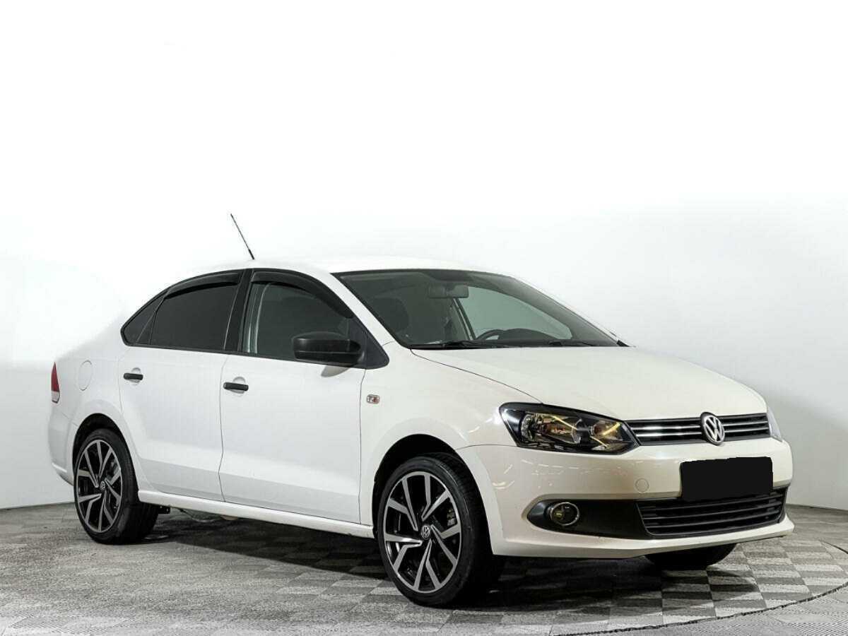 Volkswagen Polo б/у, 2012, Механическая. Фото: #2