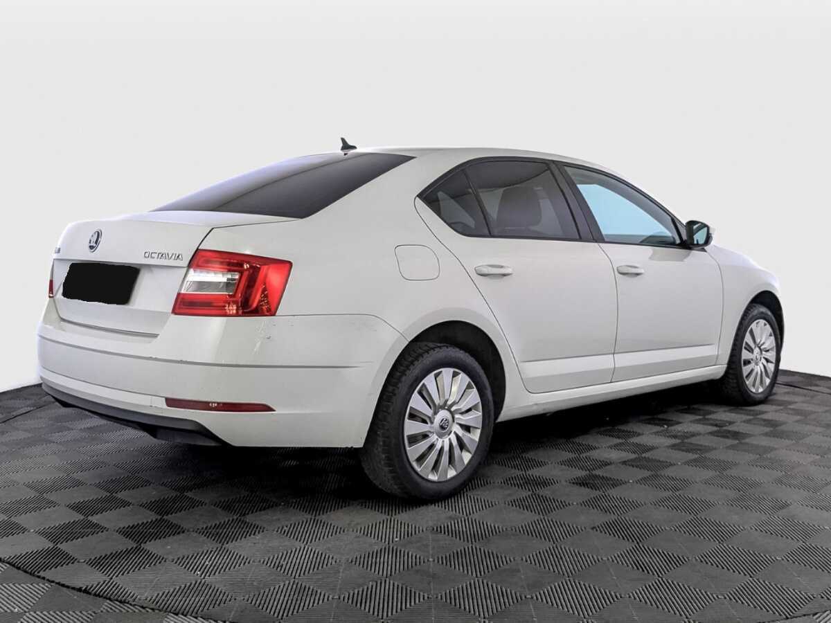 Skoda Octavia б/у, 2017, Механическая. Фото: #4