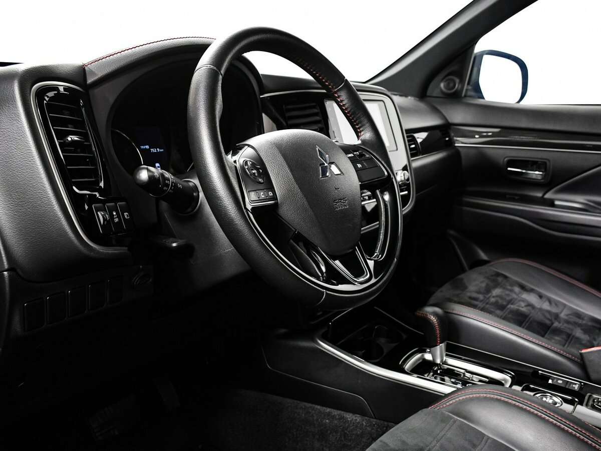Mitsubishi Outlander б/у, 2020, Вариатор. Фото: #11