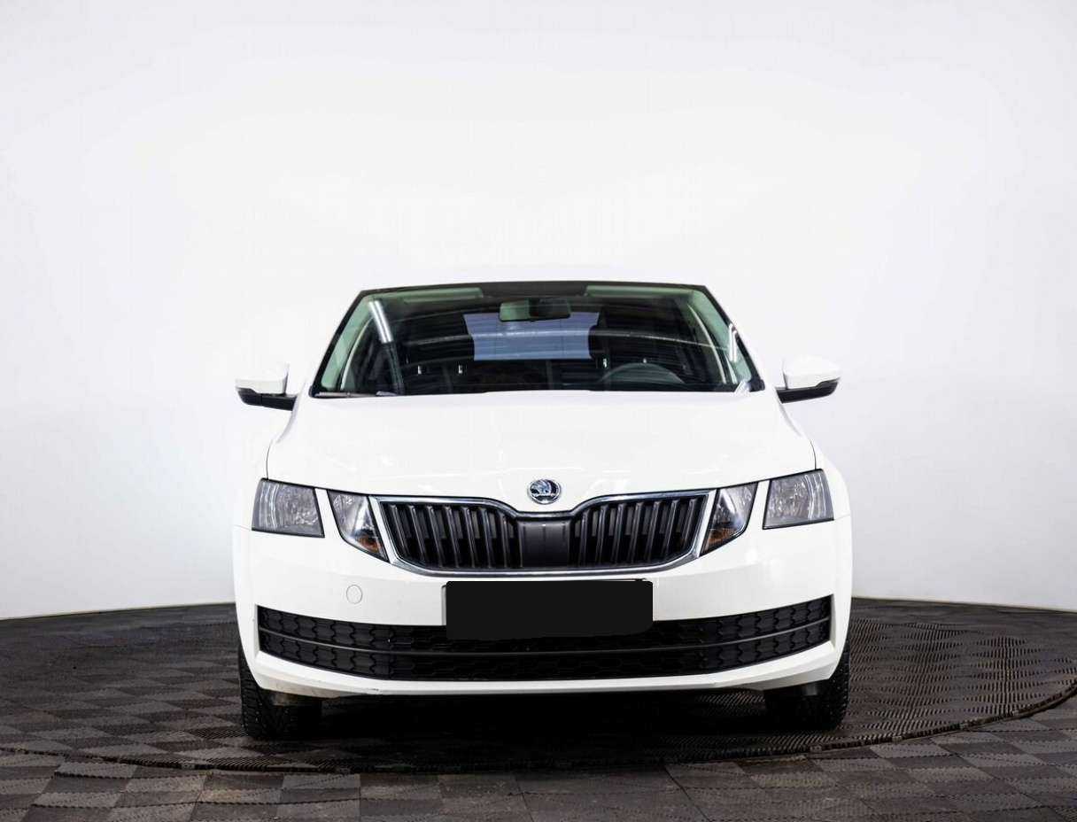 Skoda Octavia б/у, 2017, Автоматическая. Фото: #1