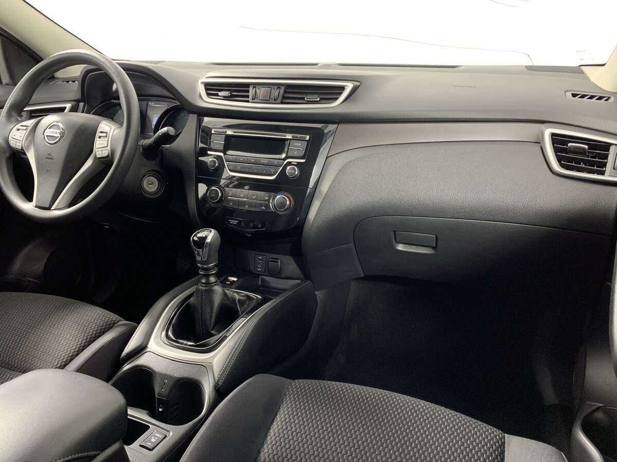 Nissan Qashqai б/у, 2015, Механическая. Фото: #6