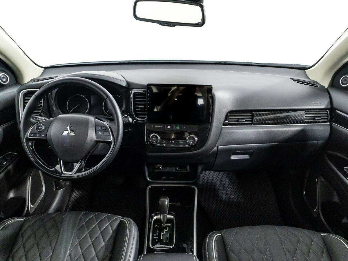 Mitsubishi Outlander б/у, 2022, Вариатор. Фото: #11