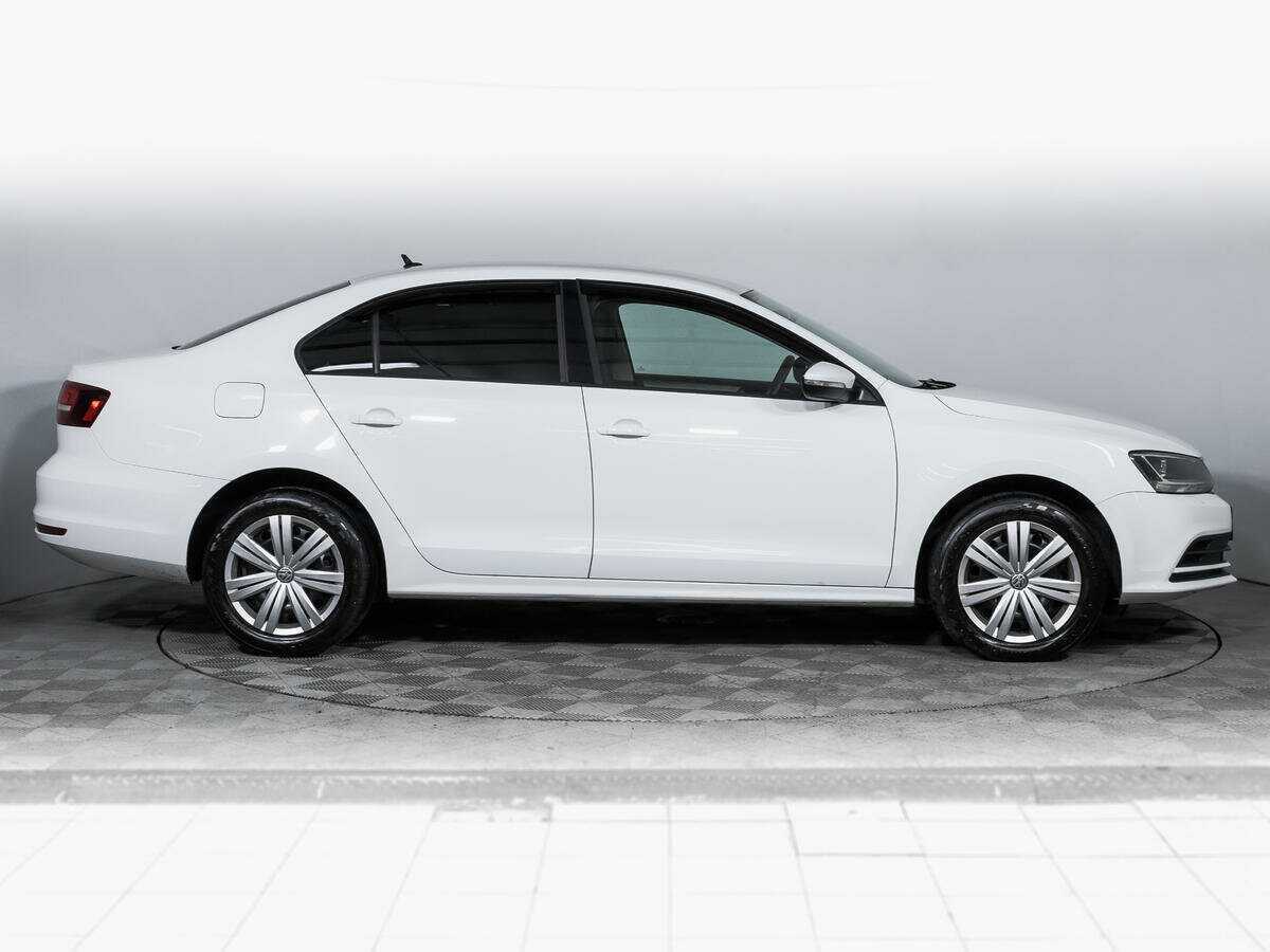 Volkswagen Jetta б/у, 2016, Механическая. Фото: #3