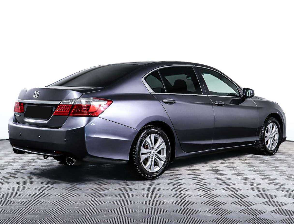 Honda Accord б/у, 2013, Автоматическая. Фото: #3