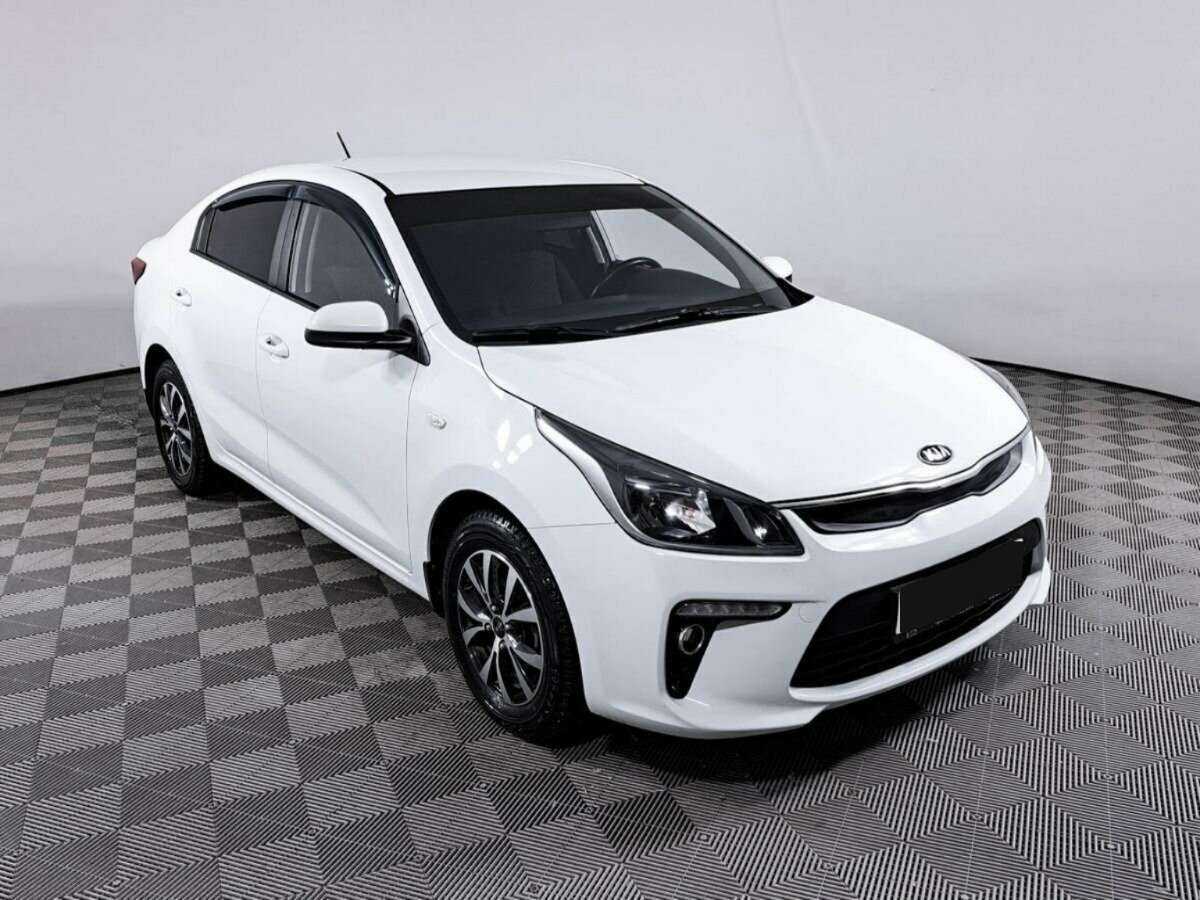 Kia Rio б/у, 2017, Автоматическая. Фото: #2