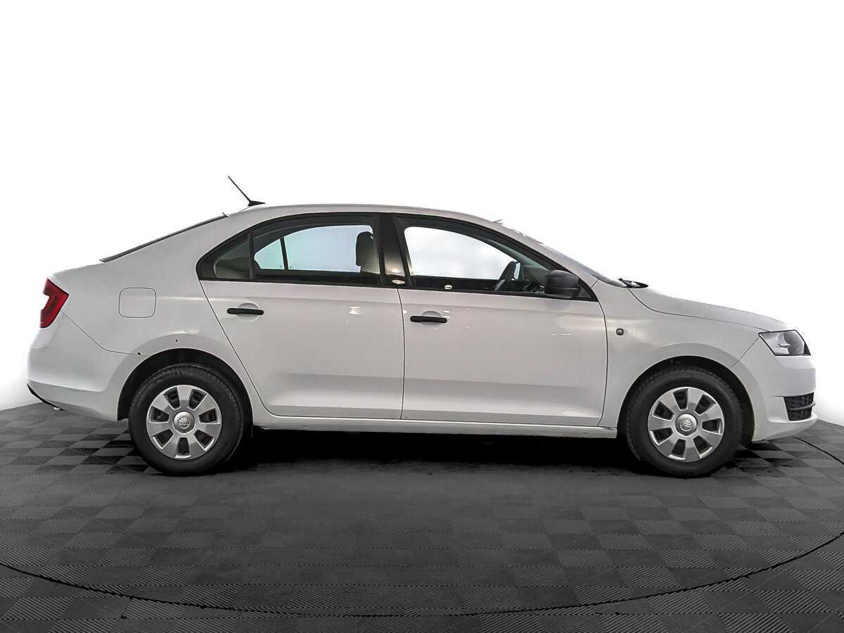 Skoda Rapid б/у, 2017, Механическая. Фото: #3