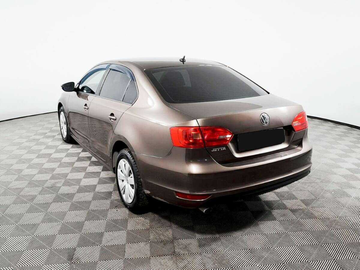 Volkswagen Jetta б/у, 2013, Механическая. Фото: #5